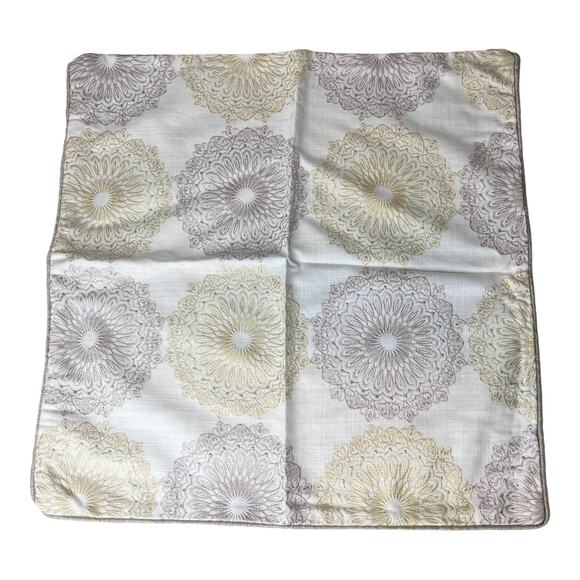 Embroidered Pillow Cover 20x20" Squar Pearl Gold Gray Flower Medallion Linen New - Picture 4 of 10